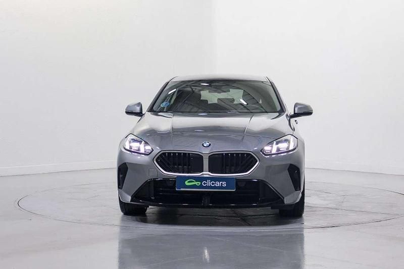 Usado BMW 116 163 CV (119 kW) 2025 Gris Utilitario