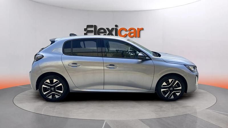 Usado Peugeot 208 Allure 101 CV (74 kW) 2025 Gris Utilitario