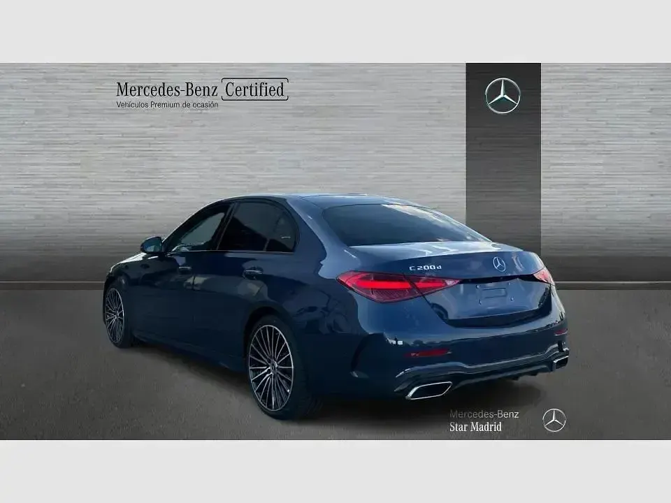 Usado Mercedes C200 163 CV (119 kW) 2025 Azul Berlina
