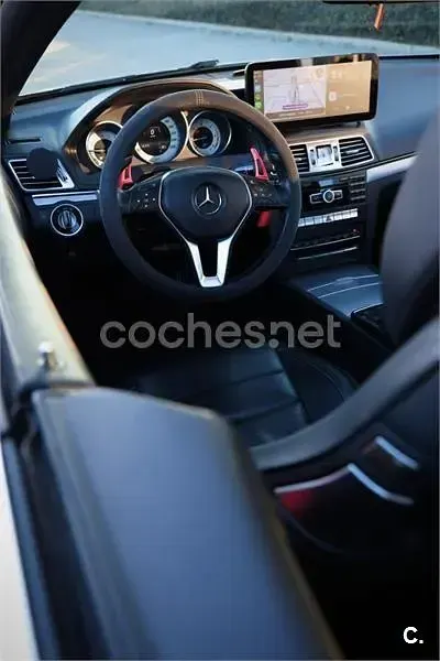 Usado Mercedes E220 Elegance 170 CV (125 kW) 2014 Gris / plata Coupe