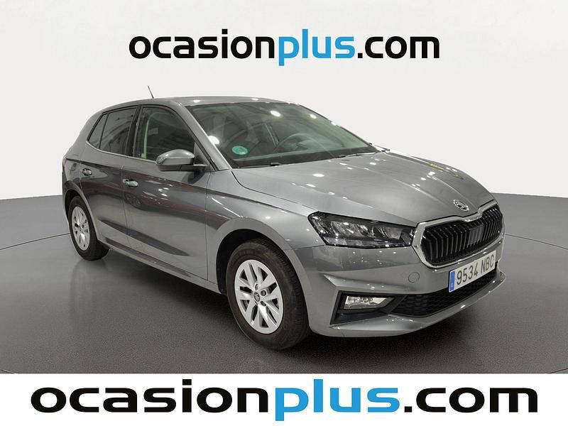 Usado Skoda Fabia Selection 116 CV (85 kW) 2025 Gris Utilitario