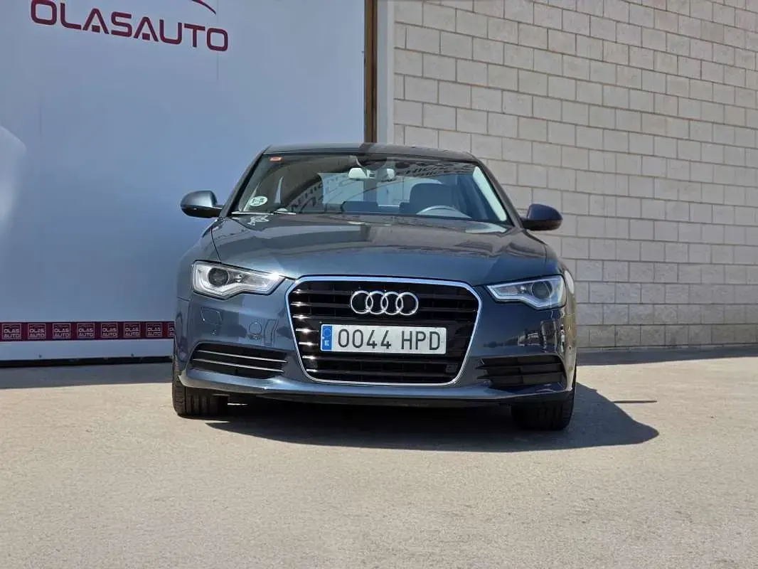 Usado Audi A6 Advanced 177 CV (130 kW) 2013 Gris Berlina