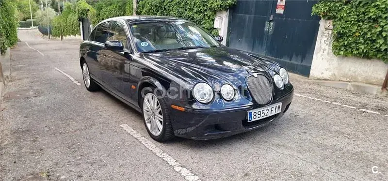 Usado Jaguar S-Type Executive 207 CV (152 kW) 2007 Negro Berlina