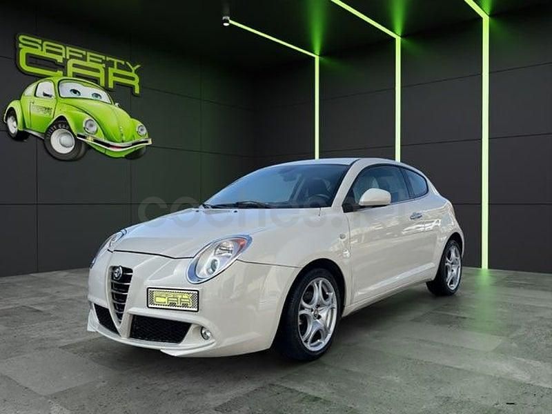 Usado Alfa Romeo MiTo Distinctive 95 CV (69 kW) 2012 Blanco Utilitario