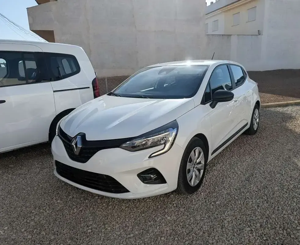 Usado Renault Clio Business 101 CV (74 kW) 2021 Blanco Utilitario