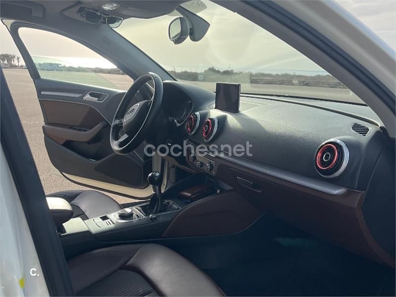 Usado Audi A3 Ambiente 150 CV (110 kW) 2014 Blanco Berlina