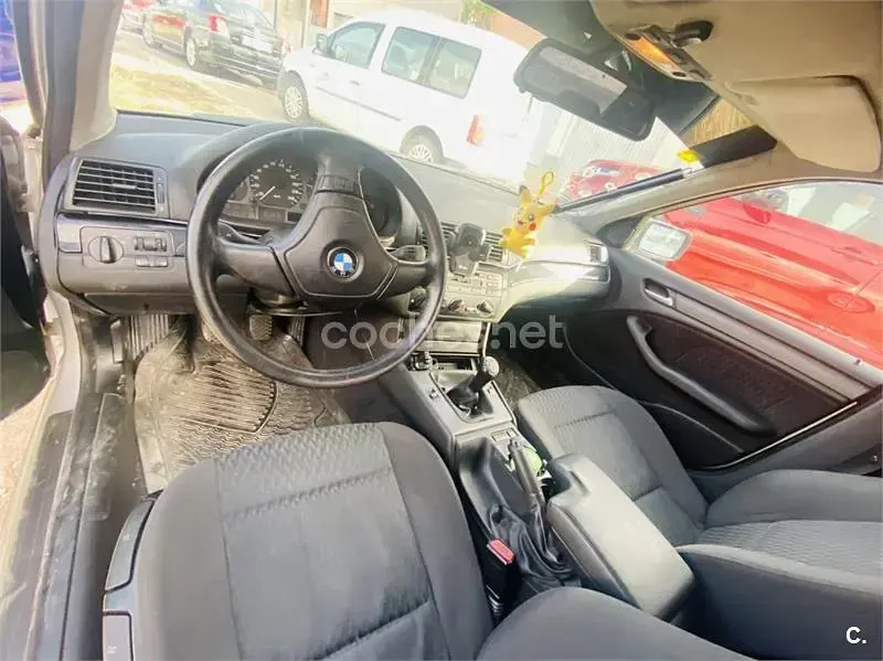 Usado BMW 320 150 CV (110 kW) 2005 Gris / plata Berlina