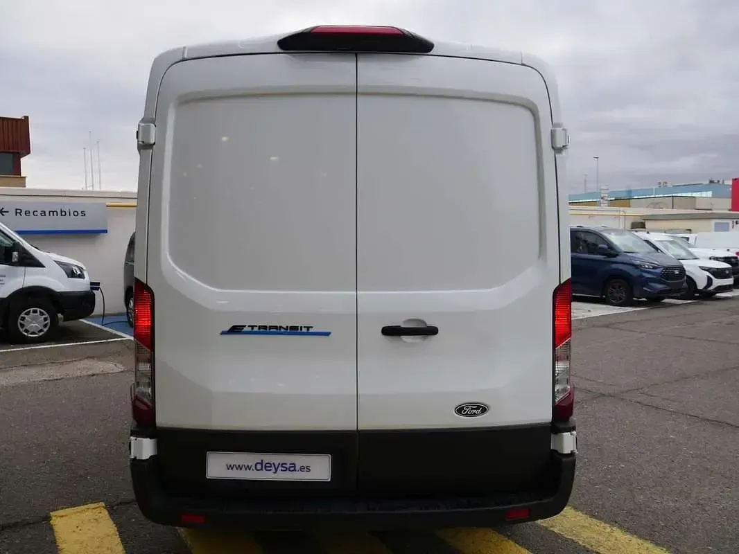 Nuevo Ford Transit Trend 75 kW (102 CV) 2025 Blanco Van