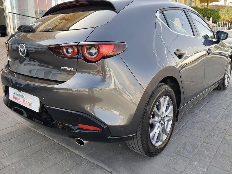 Usado Mazda 3 Prime-Line 140 CV (102 kW) 2025 Gris / plata Berlina