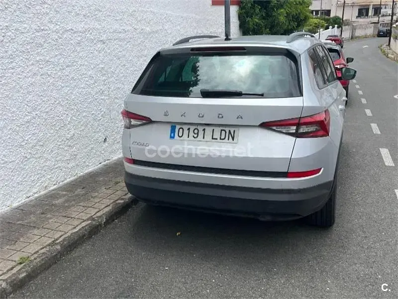 Usado Skoda Kodiaq Ambition 150 CV (110 kW) 2019 Gris / plata SUV