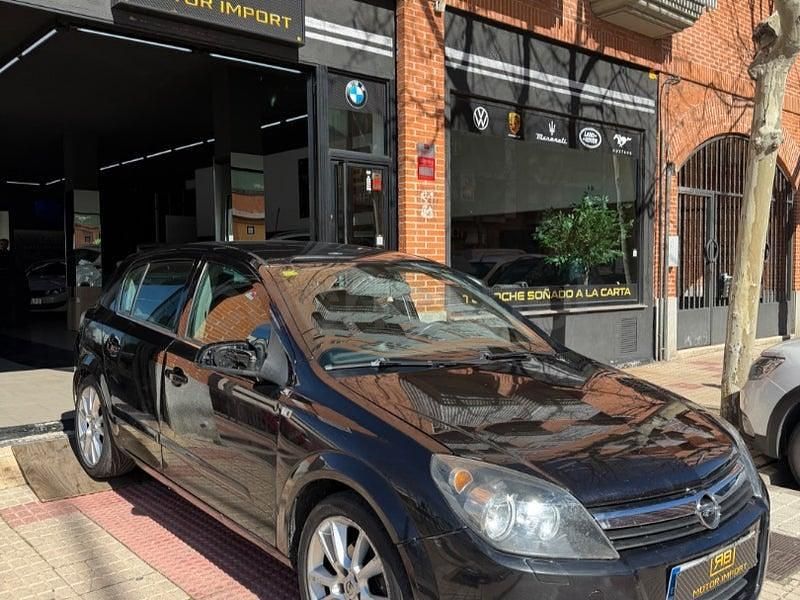 Usado Opel Astra Sport 110 CV (80 kW) 2006 Gris / plata Berlina