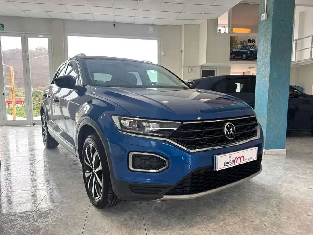 Usado VW T-Roc Advance 116 CV (85 kW) 2020 Azul SUV