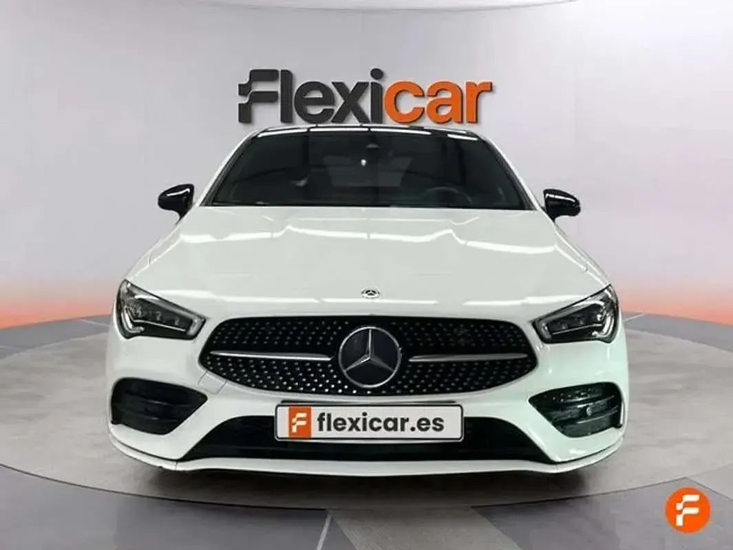 Usado Mercedes CLA200 163 CV (119 kW) 2019 Blanco Coupe