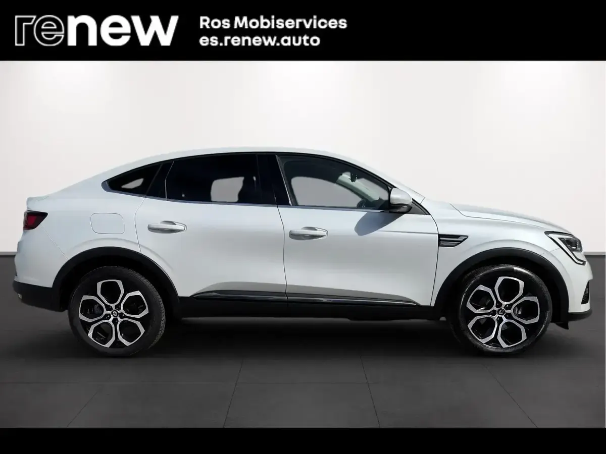 Usado Renault Arkana Zen 145 CV (106 kW) 2022 Blanco SUV