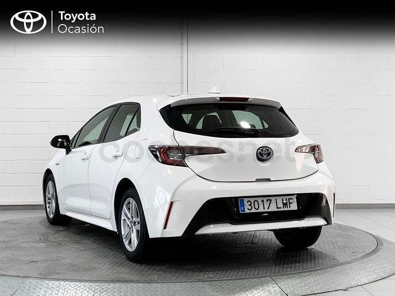 Usado Toyota Corolla Active 122 CV (89 kW) 2021 Blanco Berlina