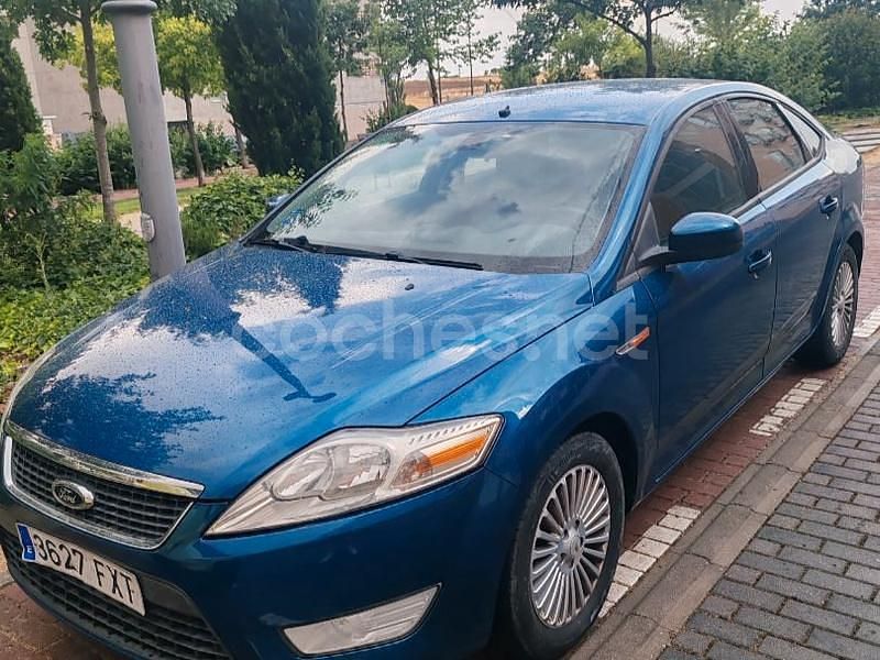 Azul Usado 2007 Ford Mondeo Ambiente Berlina | 4900 € (Precio justo) - Imagen 1/4