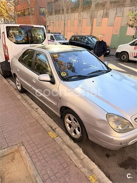 Usado Citroën Xsara Exclusive 110 CV (80 kW) 2001 Gris / plata Berlina