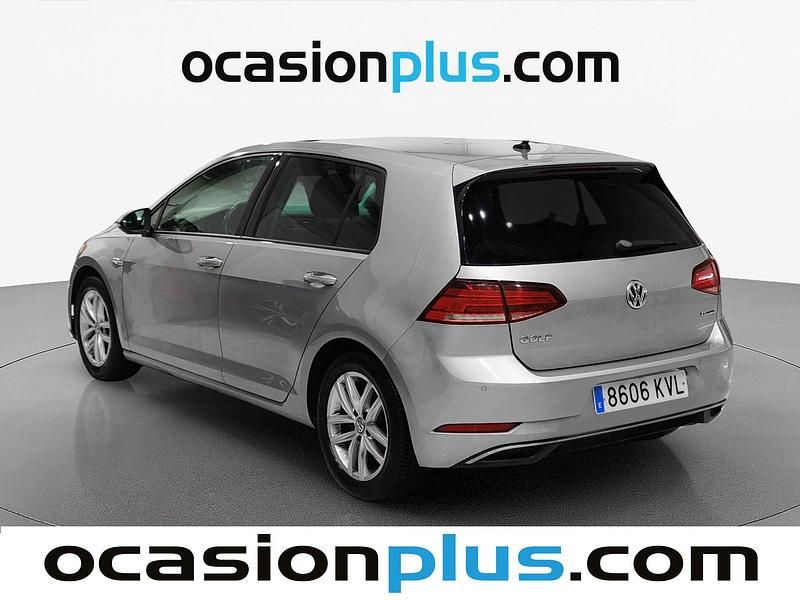 Usado VW Golf VII Advance 131 CV (96 kW) 2019 Gris plata Utilitario
