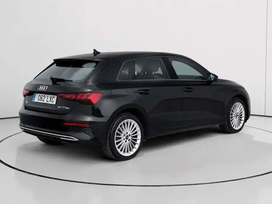 Usado Audi A3 e-tron Advanced Plus 204 CV (150 kW) 2022 Negro Utilitario