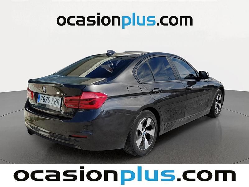 Usado BMW 320 Efficient Dynamics 163 CV (119 kW) 2017 Gris Berlina