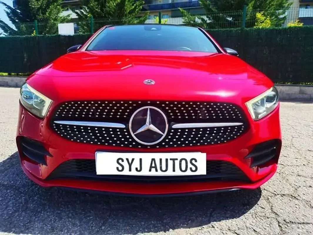 Usado Mercedes A200 163 CV (119 kW) 2019 Rojo Utilitario
