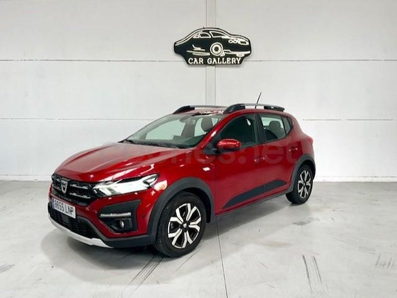 Usado Dacia Sandero Essentiel 90 CV (66 kW) 2021 Rojo Berlina