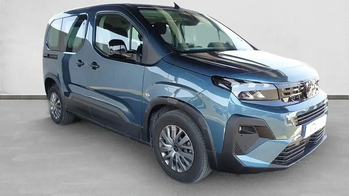 Usado Peugeot Rifter Allure 102 CV (75 kW) 2025 Monovolumen