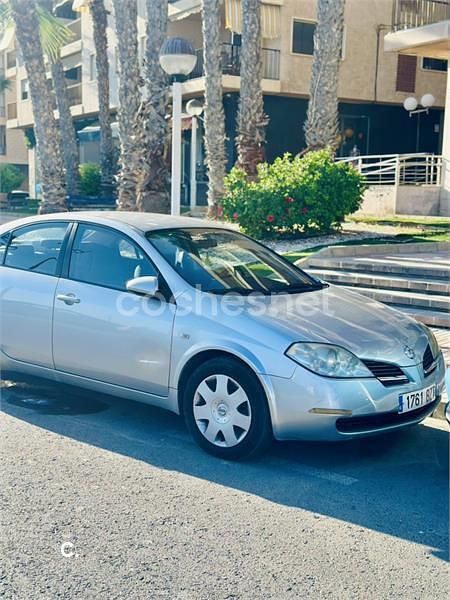 Gris / plata Usado 2002 Nissan Primera Comfort Berlina | 1950 € - Imagen 1/4