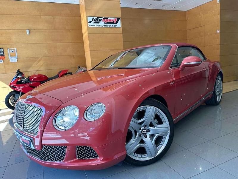Usado Bentley Continental 600 CV (441 kW) 2013 Rojo Descapotable