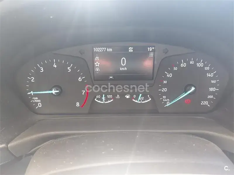 Usado Ford Fiesta Trend 85 CV (62 kW) 2018 Negro Utilitario