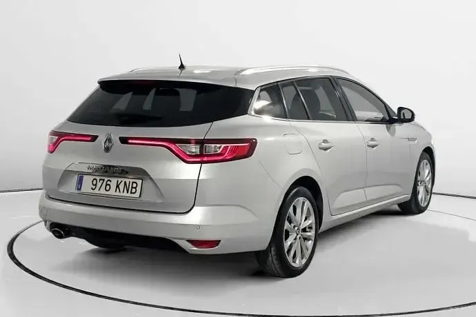 Usado Renault Mégane IV Zen 130 CV (95 kW) 2018 Familiar