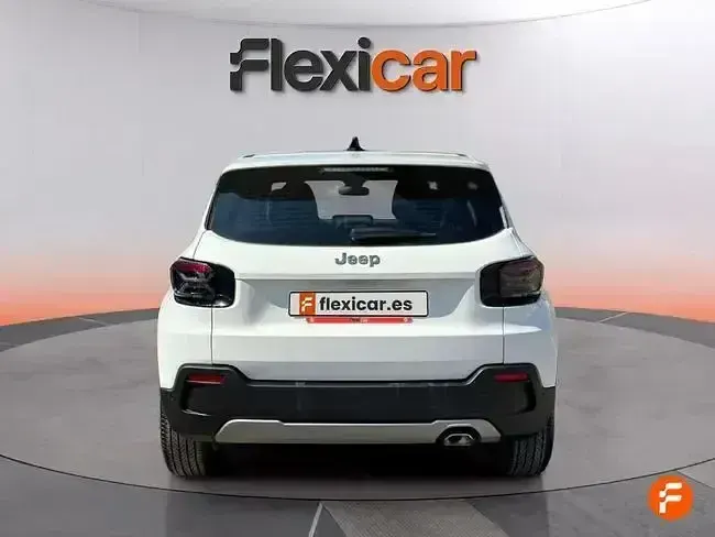 Usado Jeep Avenger 100 CV (73 kW) 2023 Blanco SUV