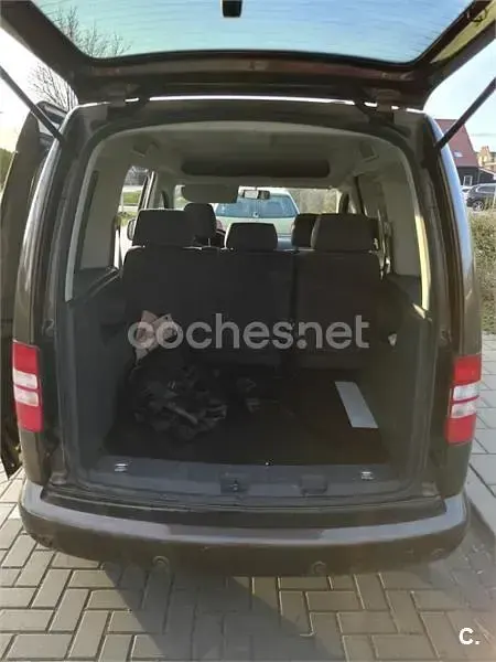 Usado VW Caddy Trendline 86 CV (63 kW) 2012 Marrón Monovolumen