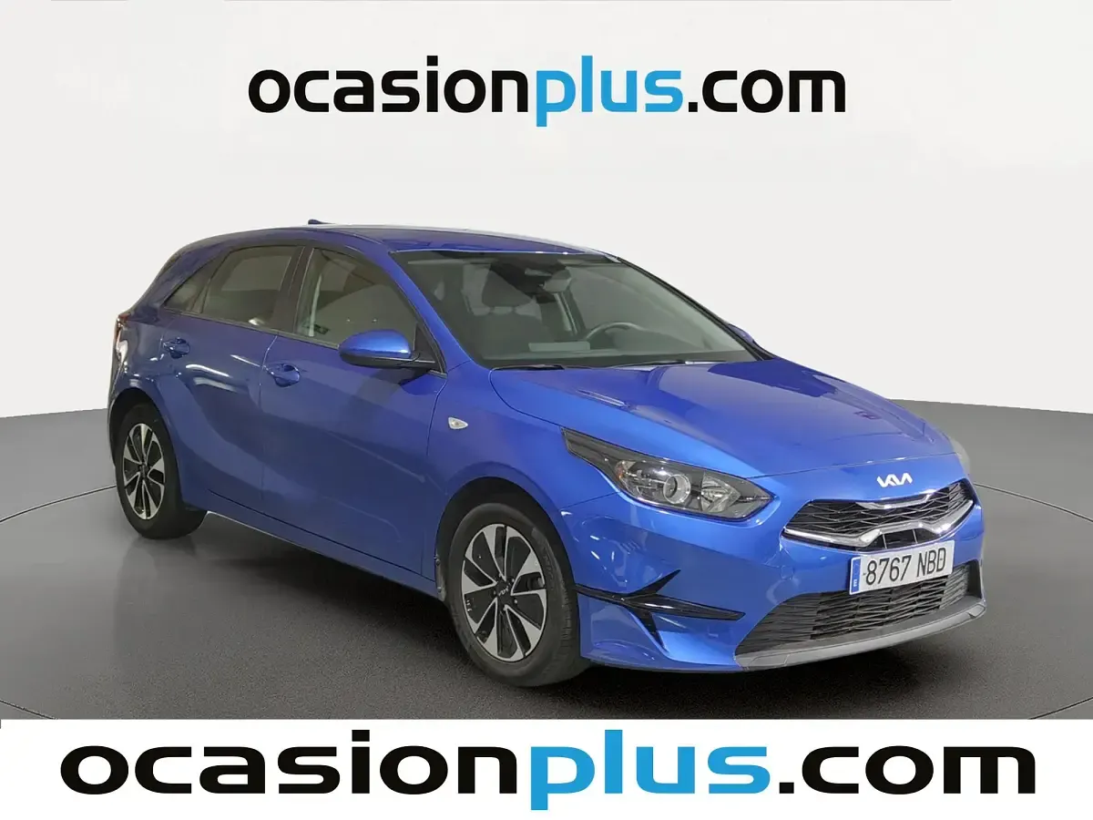 Usado Kia Ceed 101 CV (74 kW) 2025 Azul Utilitario