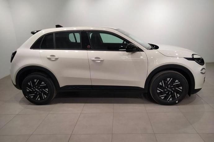 Usado Fiat 600E Red 114 kW (156 CV) 2024 Blanco SUV