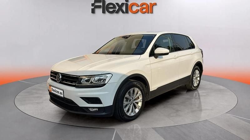 Usado VW Tiguan Edition 125 CV (91 kW) 2018 Blanco SUV