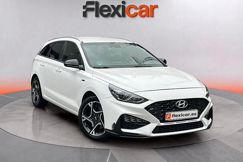 Blanco Usado 2023 Hyundai i30 N Line Berlina | 19.090 € (Precio justo) - Imagen 1/4