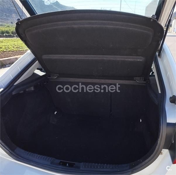 Usado Ford Mondeo 125 CV (91 kW) 2010 Blanco Berlina