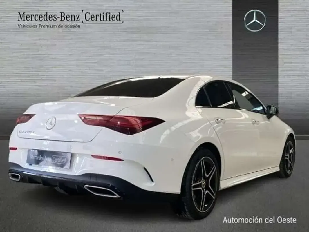 Usado Mercedes CLA220 190 CV (139 kW) 2025 Blanco Berlina