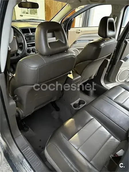 Usado Jeep Compass Limited 140 CV (102 kW) 2007 Beige SUV