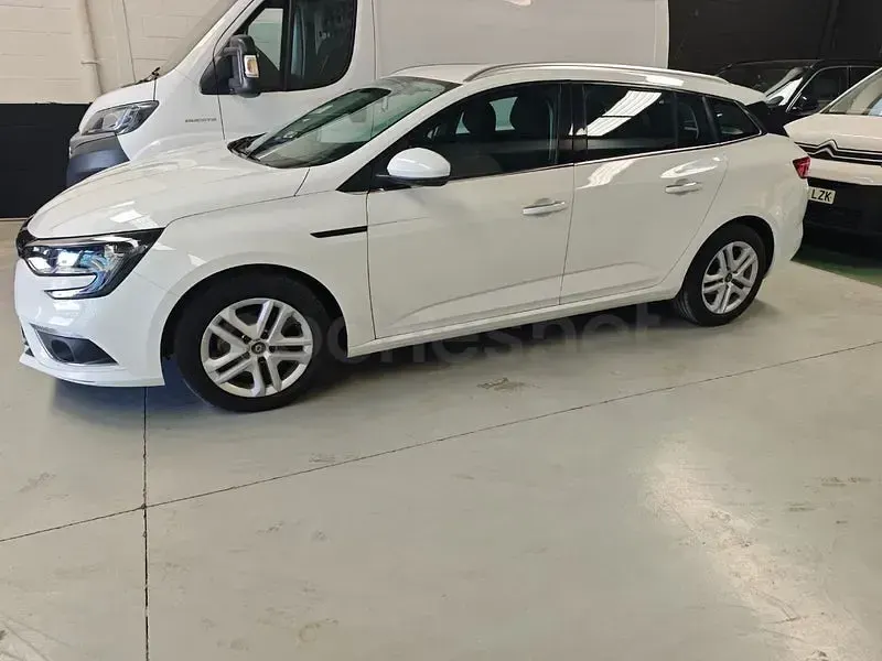 Usado Renault Mégane GrandTour Bose Edition 115 CV (84 kW) 2019 Blanco Familiar