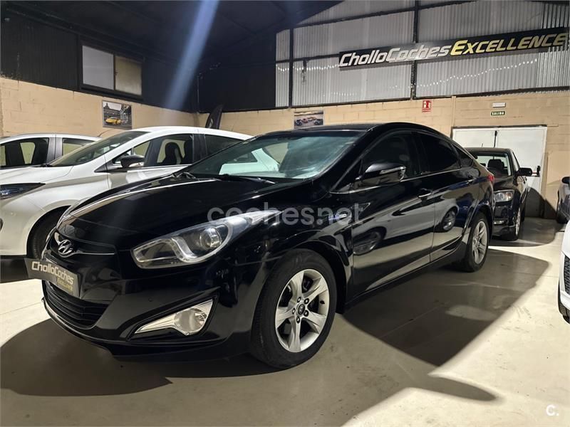Negro Usado 2013 Hyundai i40 Berlina | 8990 € (Precio justo) - Imagen 1/4