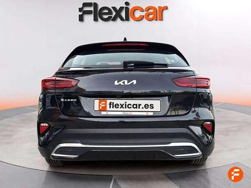 Usado Kia XCeed 120 CV (88 kW) 2023 Negro SUV