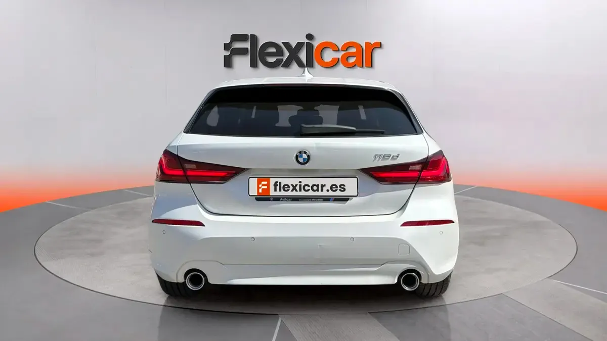Usado BMW 118 150 CV (110 kW) 2022 Blanco Berlina