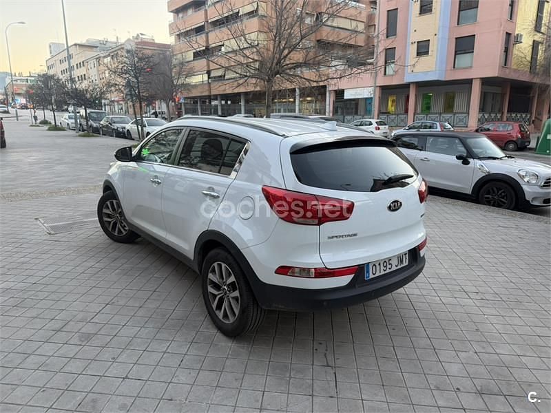 Usado Kia Sportage 115 CV (84 kW) 2016 Blanco SUV