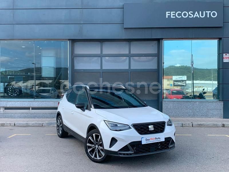 Blanco Nuevo 2025 Seat Arona FR SUV | 22.890 € (Caro) - Imagen 1/4