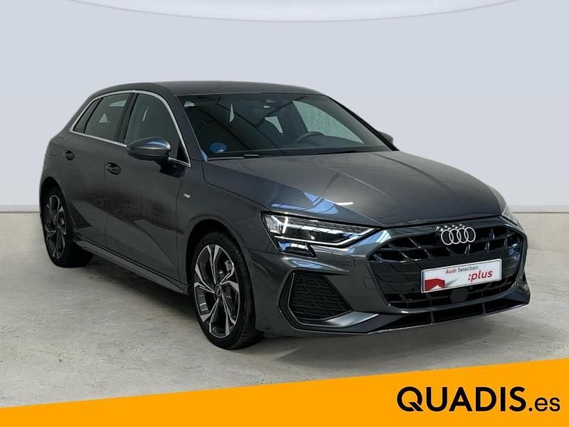 Usado Audi A3 e-tron S-Line 204 CV (150 kW) 2025 Gris Utilitario
