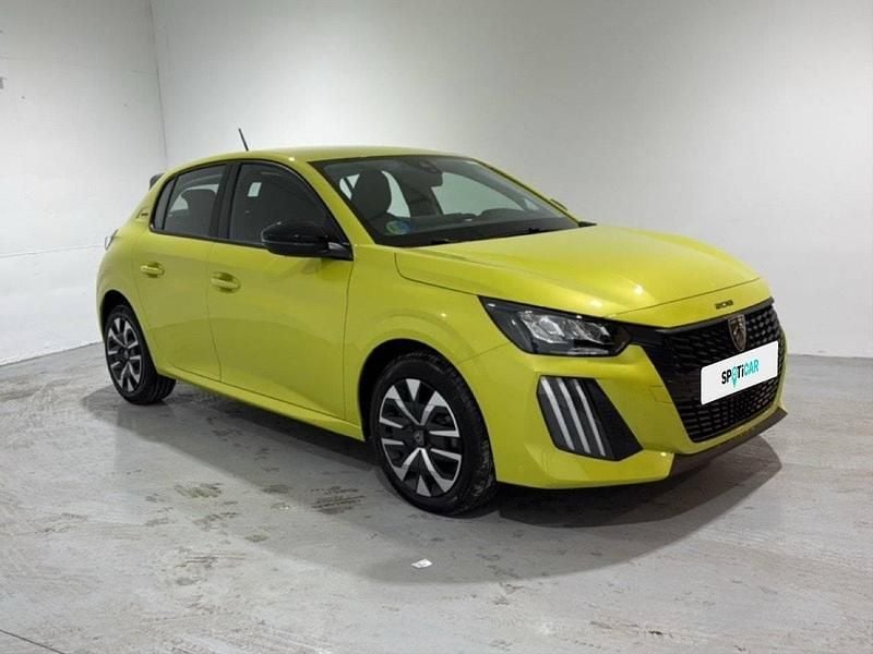 Usado Peugeot 208 Allure 110 CV (80 kW) 2025 Dorado Utilitario