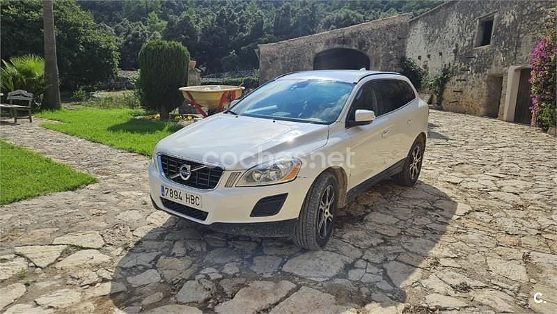 Blanco Usado 2010 Volvo XC60 Drive Kinetic SUV | 6950 € (Buen precio) - Imagen 1/4