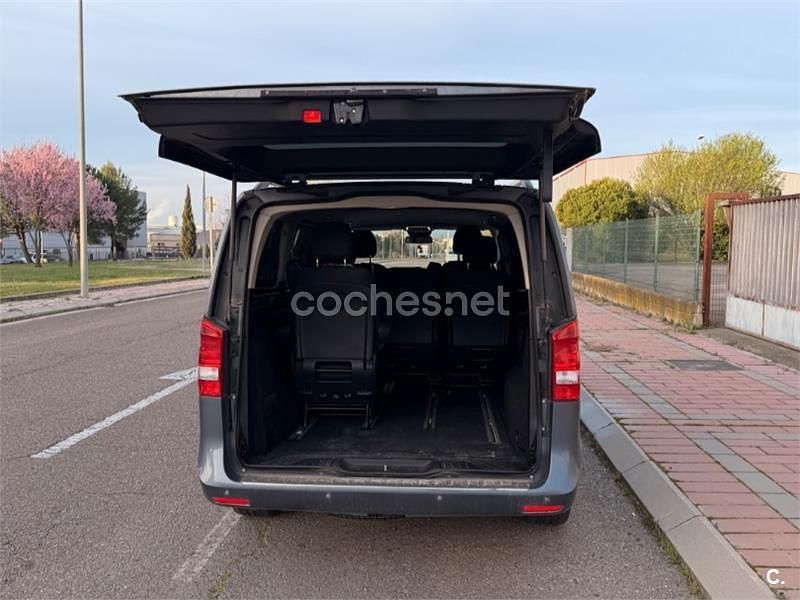 Usado Mercedes V220 Avantgarde 163 CV (119 kW) 2016 Azul Monovolumen